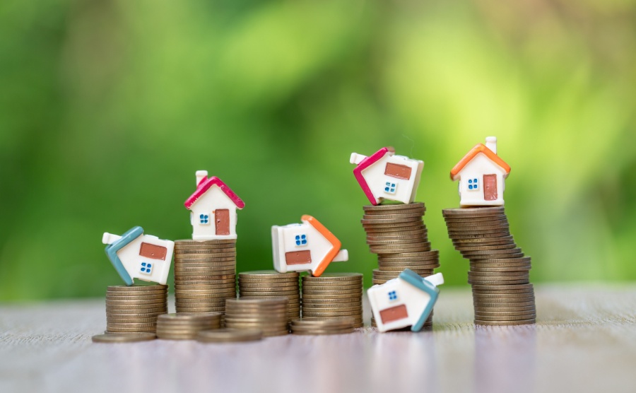 Thoughts turn to long-term risks to sterling