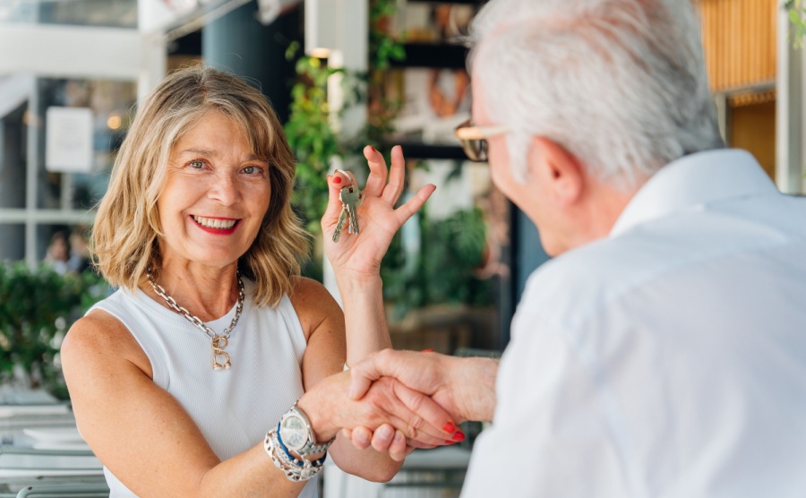 Buying overseas property – 3 month checklist