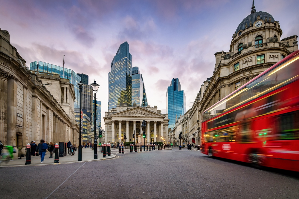 Bank’s dovish decision weakens sterling