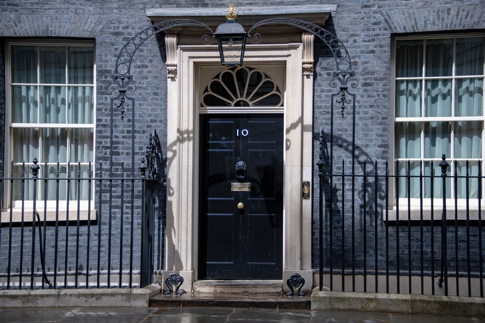 Sterling waits on Starmer, but economic signs are positive